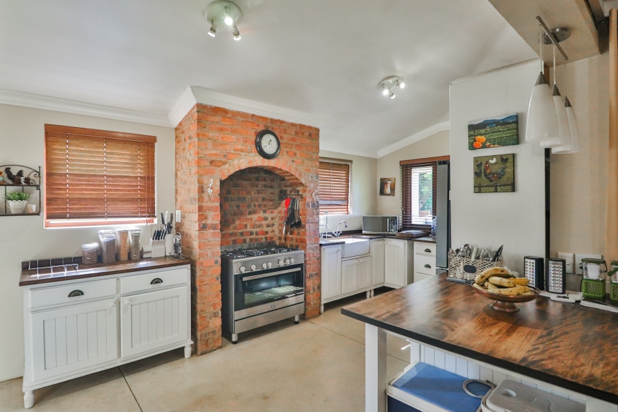 4 Bedroom Property for Sale in The Coves North West